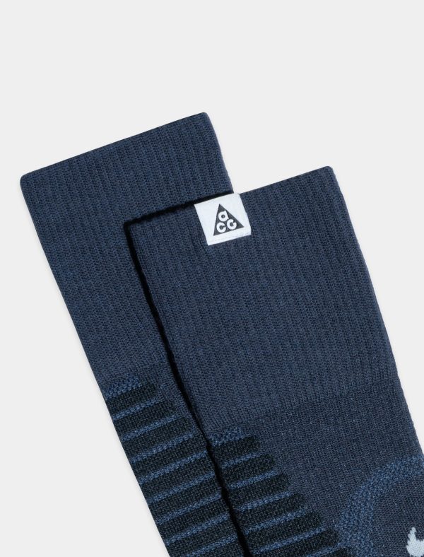 ACG CUSHIONED CREW SOCKS Hot on Sale - Image 2